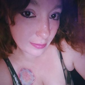 Meet your Posher, Desiree